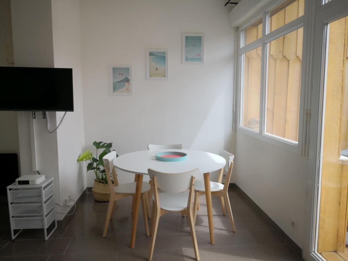 Studio En Plein Centre Ville A 8 Minutes De L'Ocean Le Porge Exterior foto